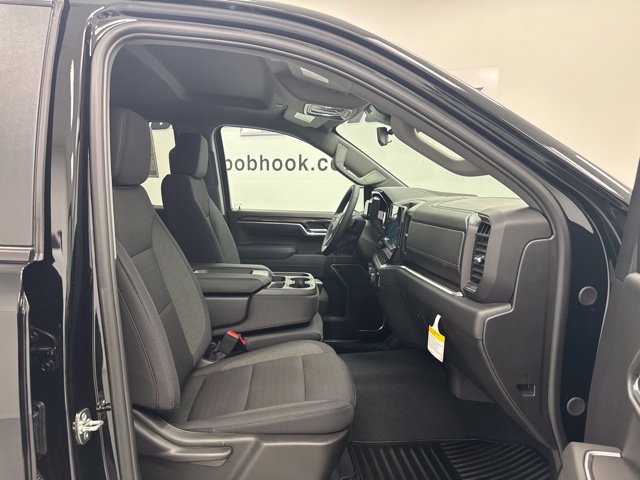 New 2026 Chevrolet Silverado 1500 LT AWD/4WD image 32