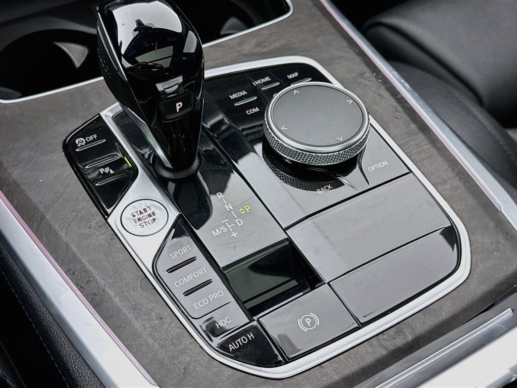 Used 2022 BMW X5 xDrive40i AWD/4WD image 19