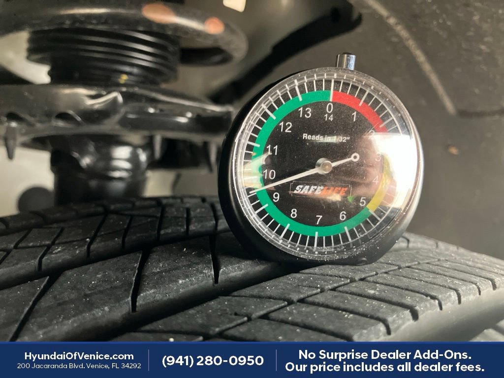 Certified 2025 Hyundai Palisade SEL FWD image 10