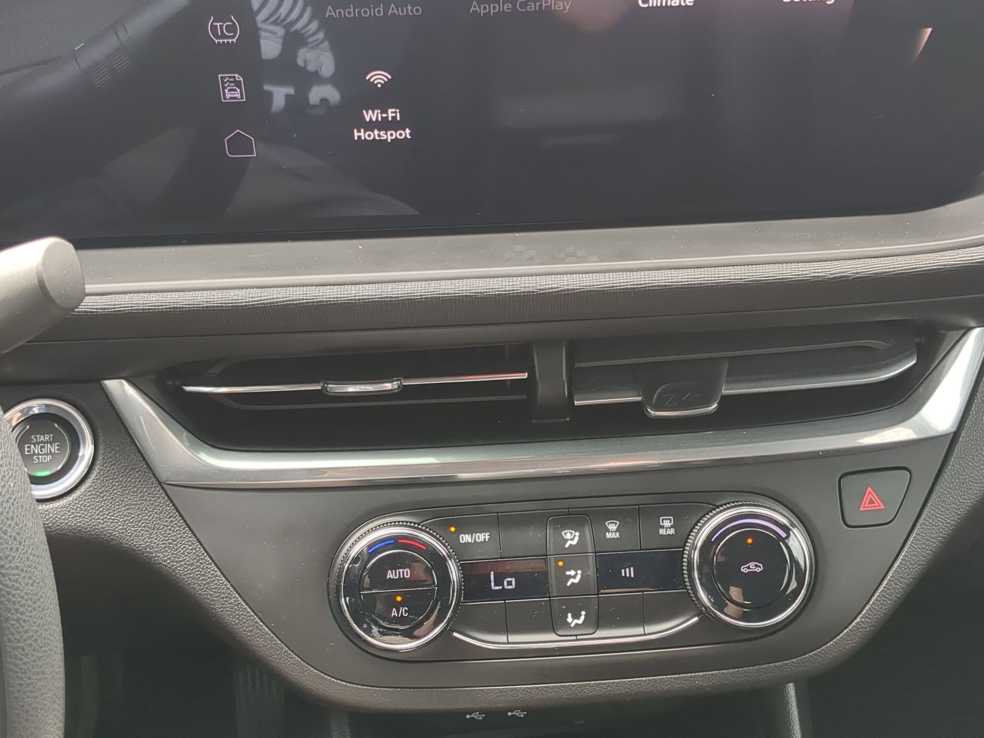 Used 2024 Buick Envista Preferred FWD image 17