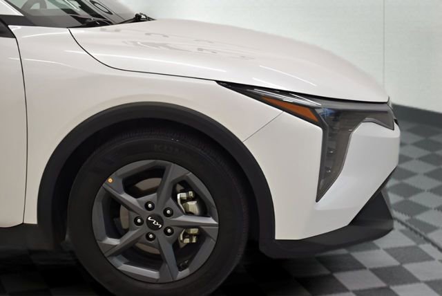 Used 2025 Kia K4 FWD image 13
