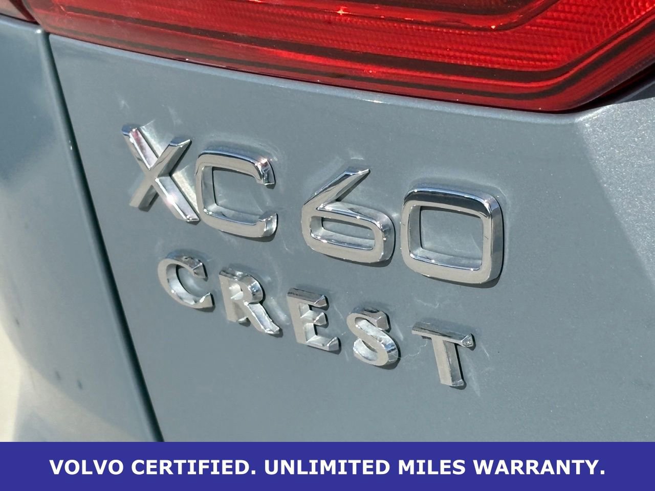 Certified 2023 Volvo XC60 T8 Plus w/ Protection Package Premier image 8