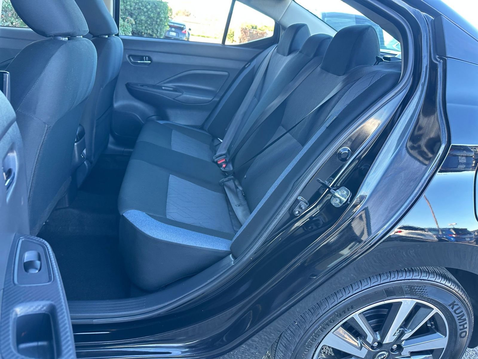 Used 2025 Nissan Versa SV image 37