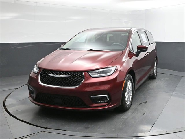 Used 2023 Chrysler Pacifica Touring-L image 30