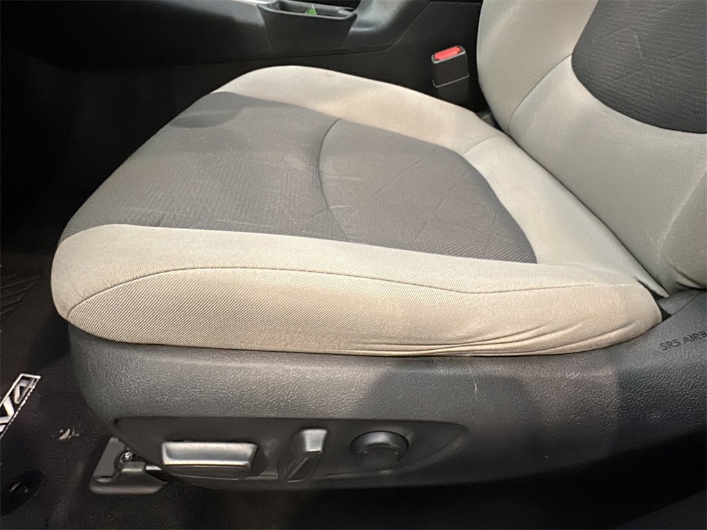 Used 2019 Toyota RAV4 XLE image 10