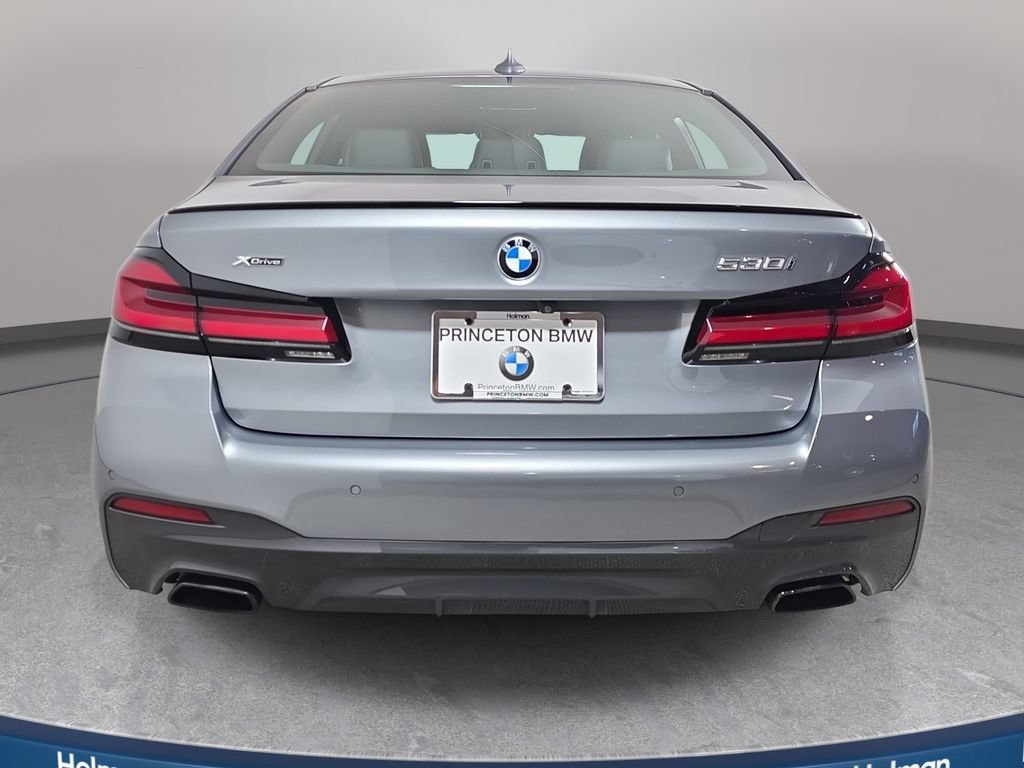 Certified 2023 BMW 530i xDrive w/ M Sport Package AWD/4WD image 6