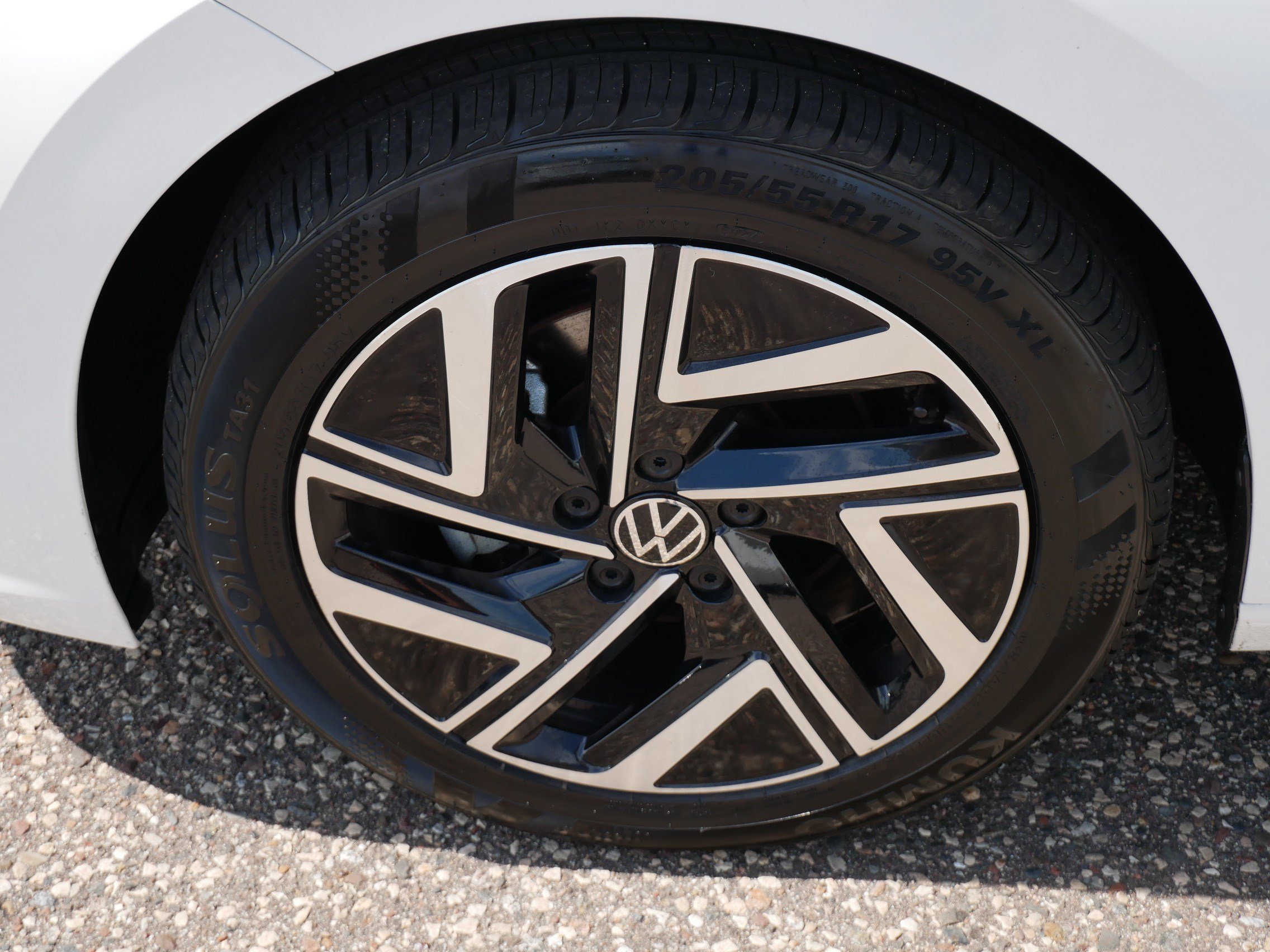 Used 2023 Volkswagen Jetta SEL FWD image 15