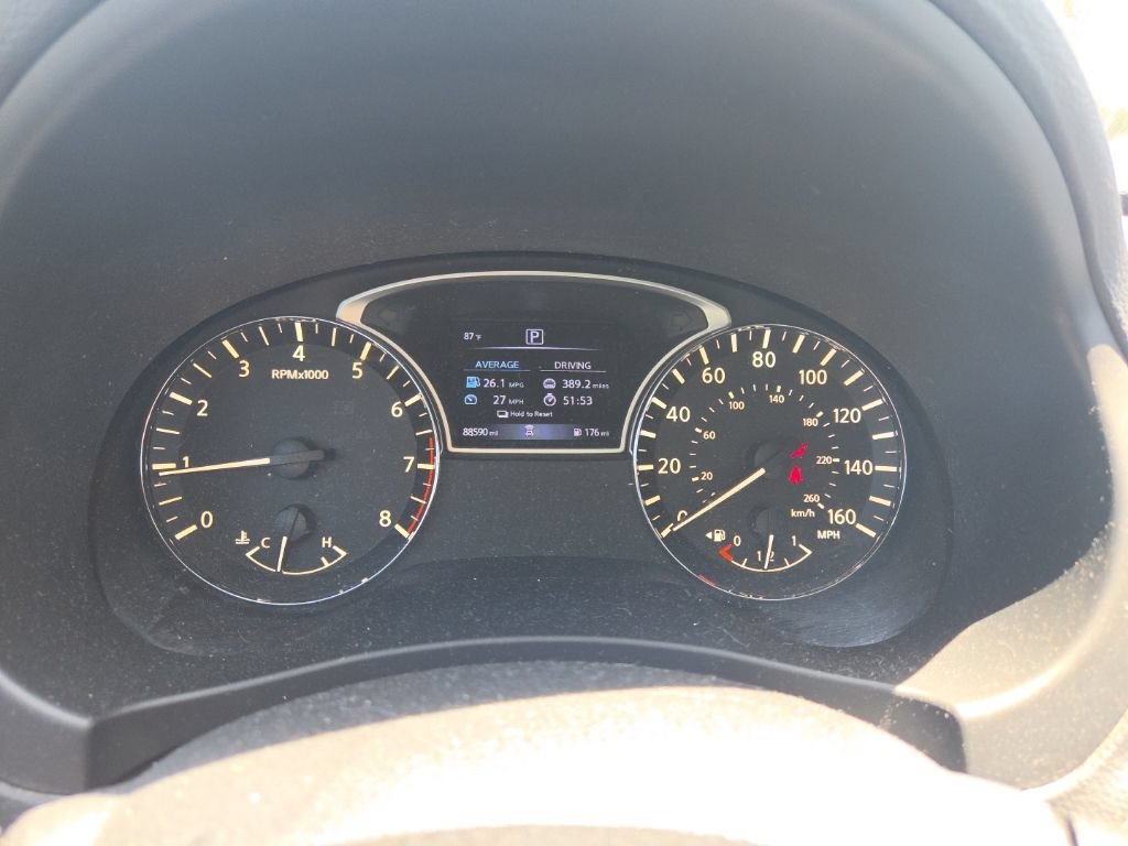 Used 2018 Nissan Altima 2.5 SR FWD image 12