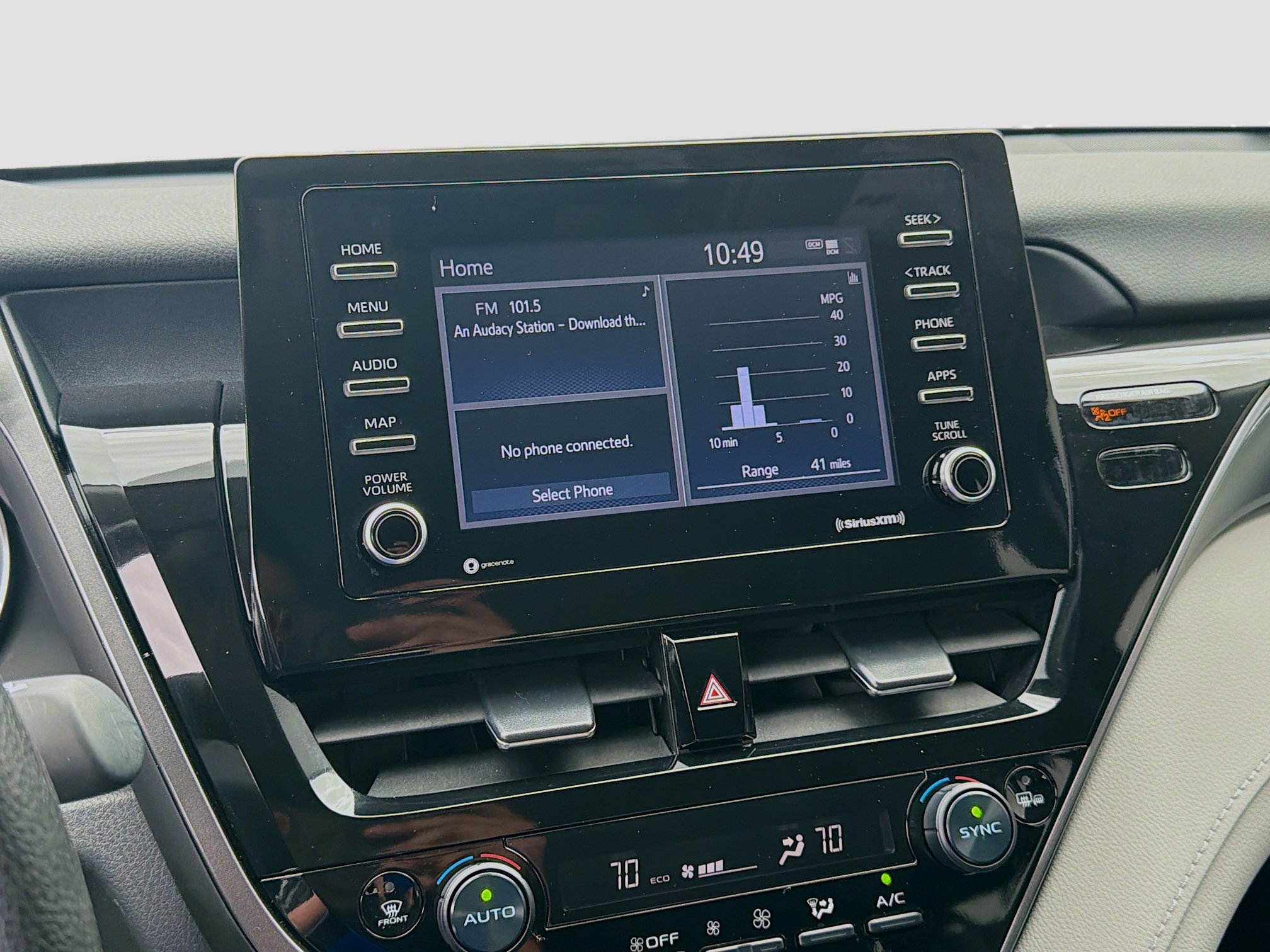 Used 2024 Toyota Camry LE FWD image 12