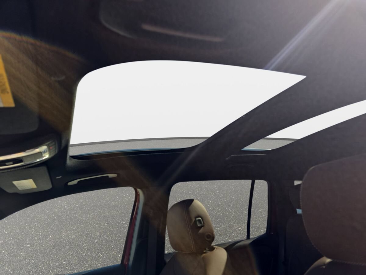 New 2026 Mercedes-Benz GLB 250 image 27