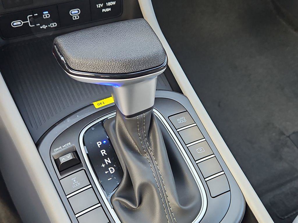 New 2026 Hyundai Kona SE image 14