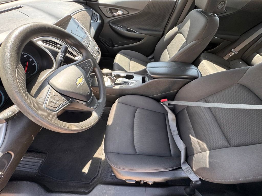 Used 2023 Chevrolet Malibu LT FWD image 9