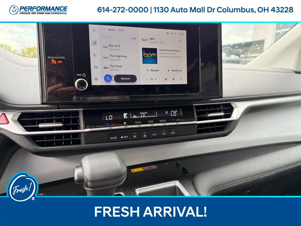 Used 2025 Toyota Sienna LE FWD image 18