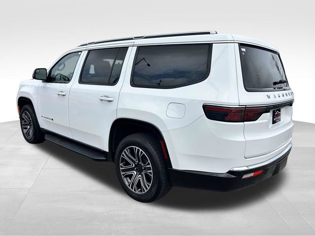 Used 2024 Jeep Wagoneer Series II w/ Flexible Seating Group RWD image 4