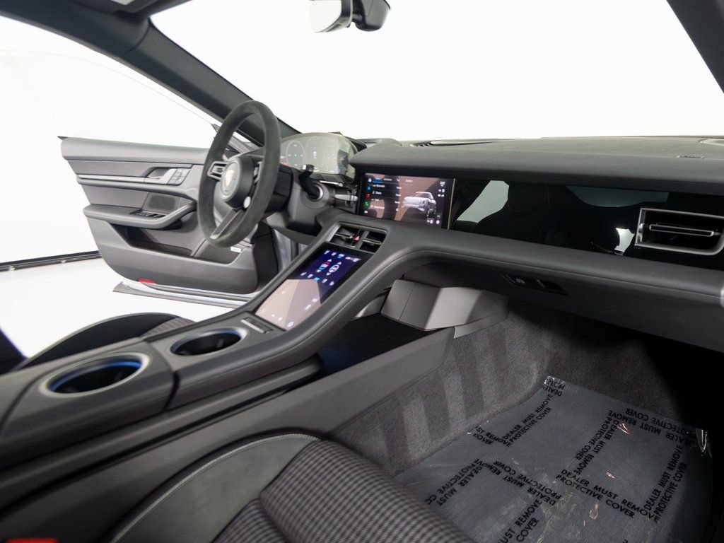 New 2026 Porsche Taycan image 26