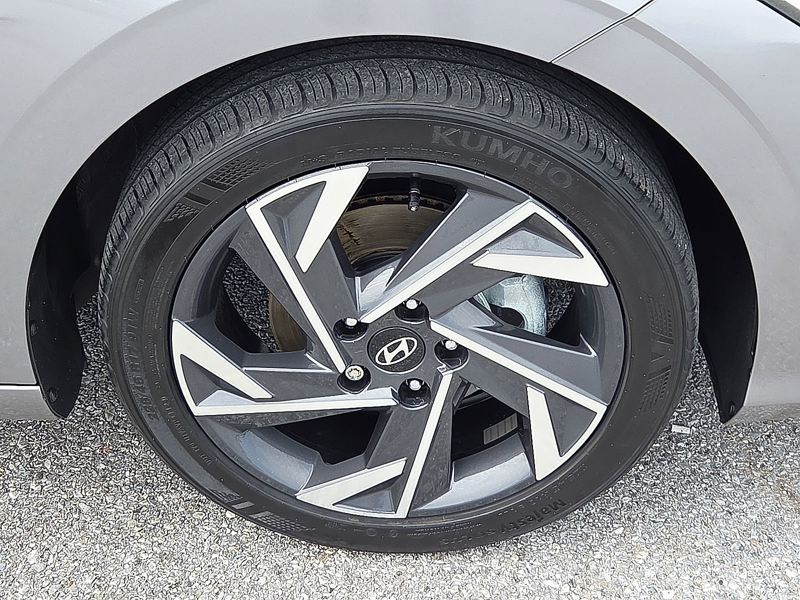 Used 2024 Hyundai Elantra Limited FWD image 7