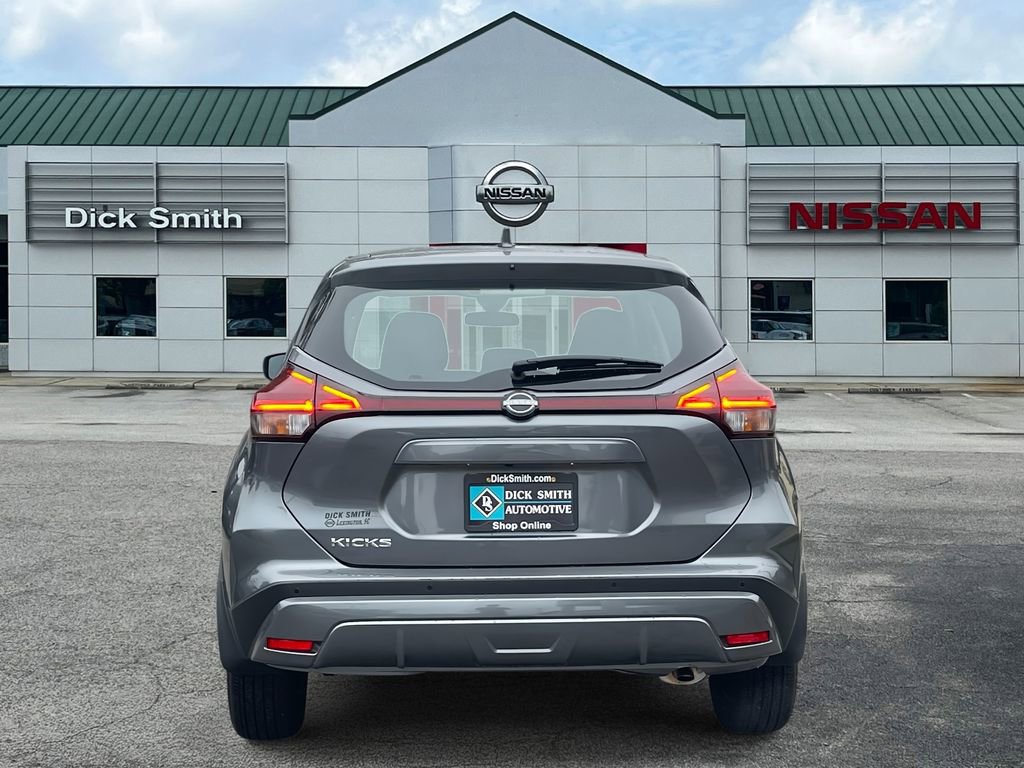 Used 2025 Nissan Kicks Play S image 5