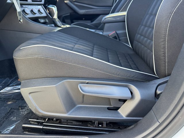 Used 2024 Volkswagen Jetta Sport image 15