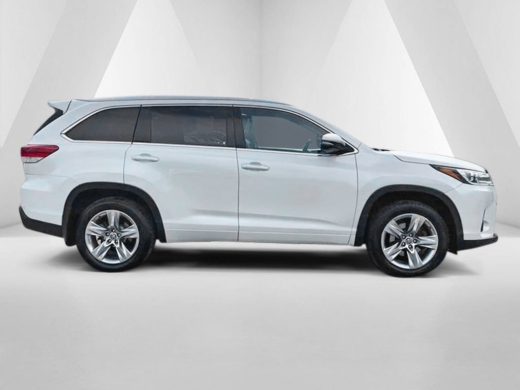 Used 2019 Toyota Highlander Limited AWD/4WD image 10