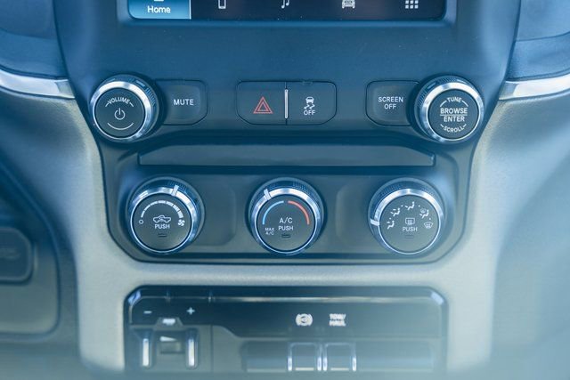 Used 2024 RAM 3500 Big Horn image 26