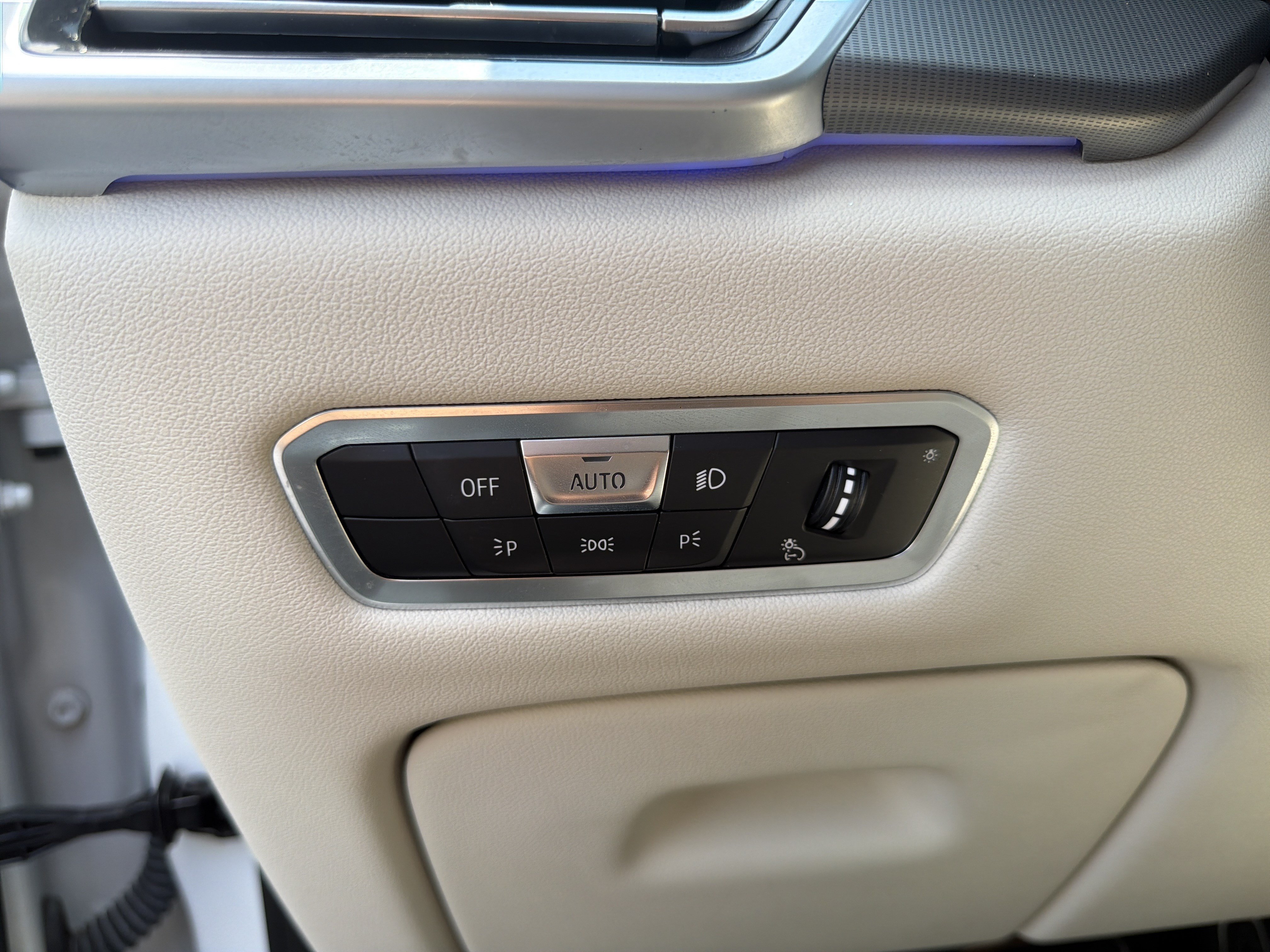 Used 2022 BMW X5 M50i w/ Executive Package AWD/4WD image 31