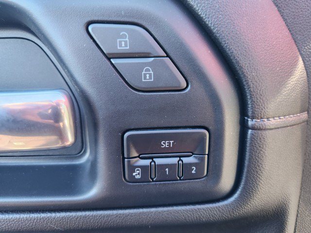 Used 2021 Chevrolet Silverado 2500 High Country image 35