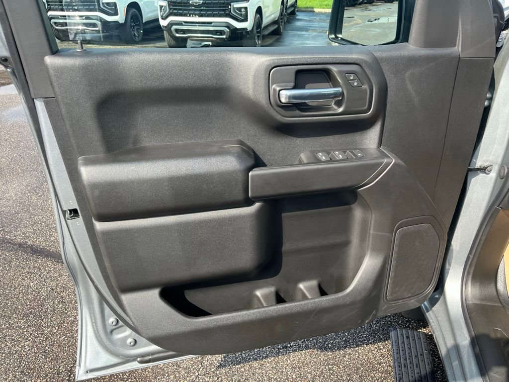 New 2026 Chevrolet Silverado 1500 W/T w/ Remote Keyless Entry Package AWD/4WD image 9