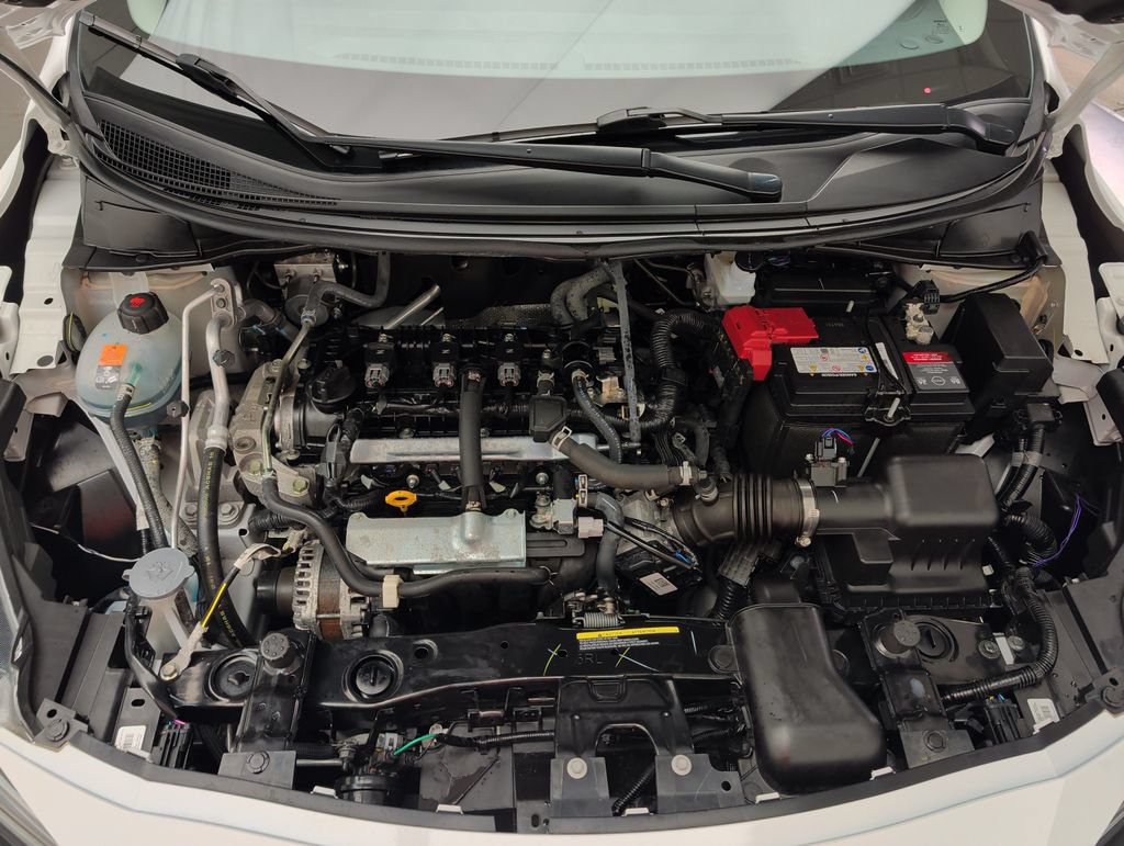 Used 2025 Nissan Versa S w/ Trunk Package FWD image 22