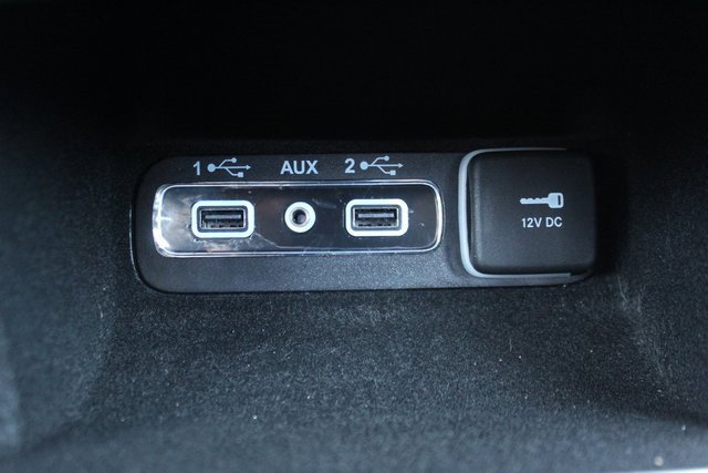 Used 2021 Jeep Grand Cherokee Laredo X image 22