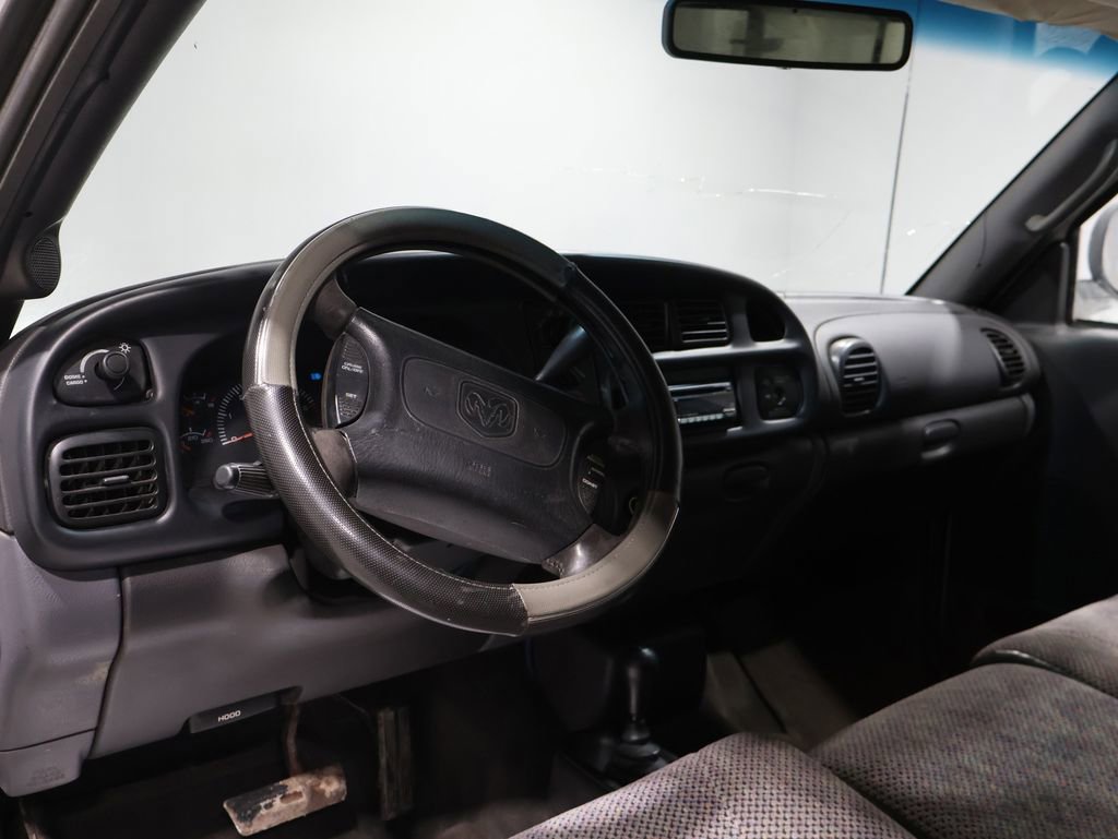 Used 1998 Dodge Ram 1500 Truck ST image 16