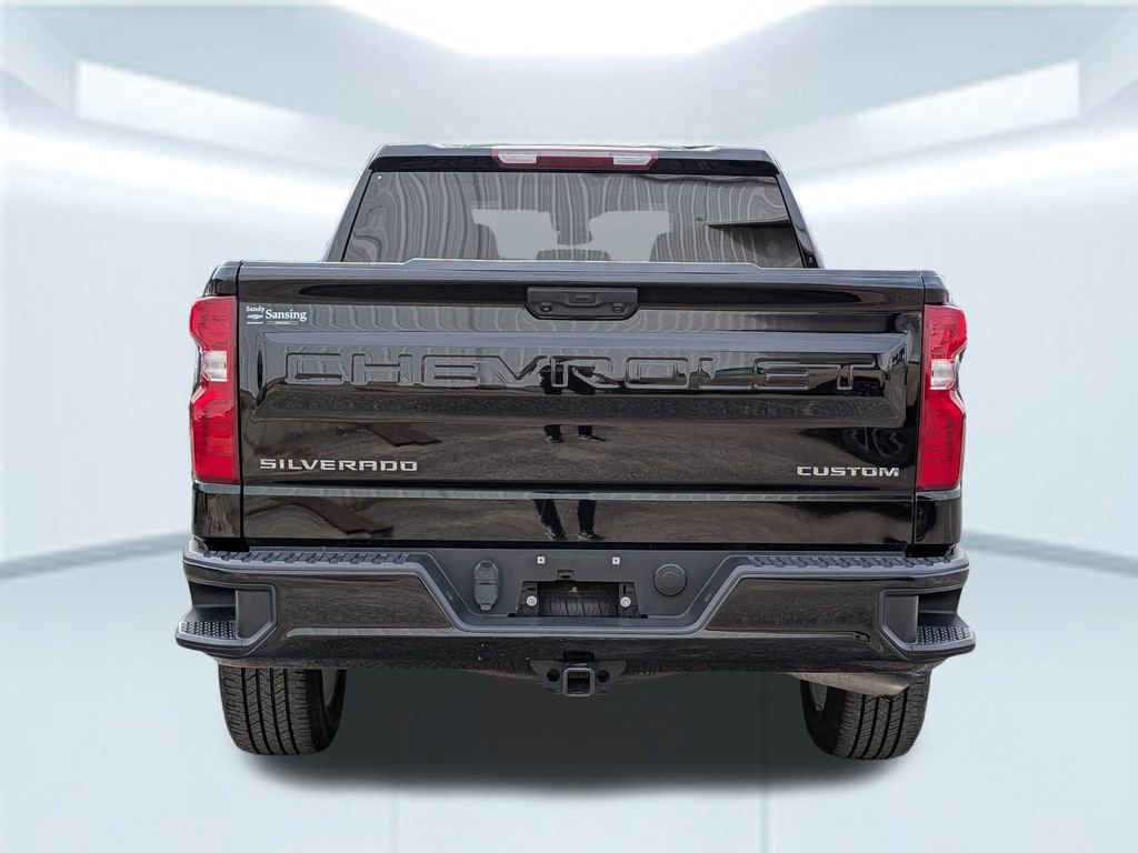 Used 2023 Chevrolet Silverado 1500 Custom image 5