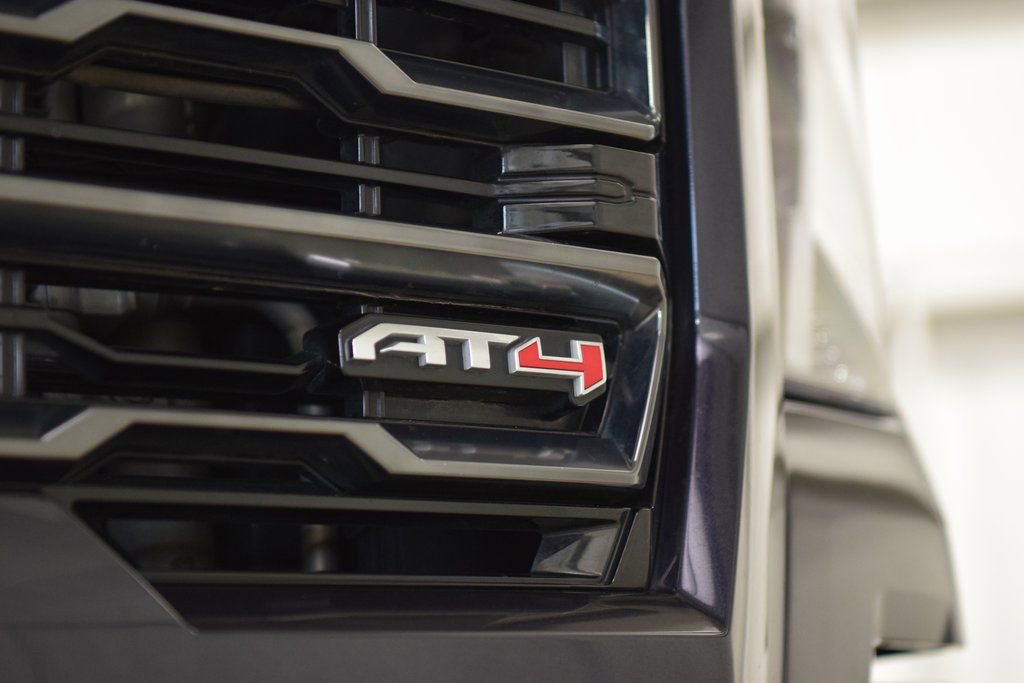 Used 2024 GMC Sierra 2500 AT4 w/ AT4 Premium Plus Package image 13
