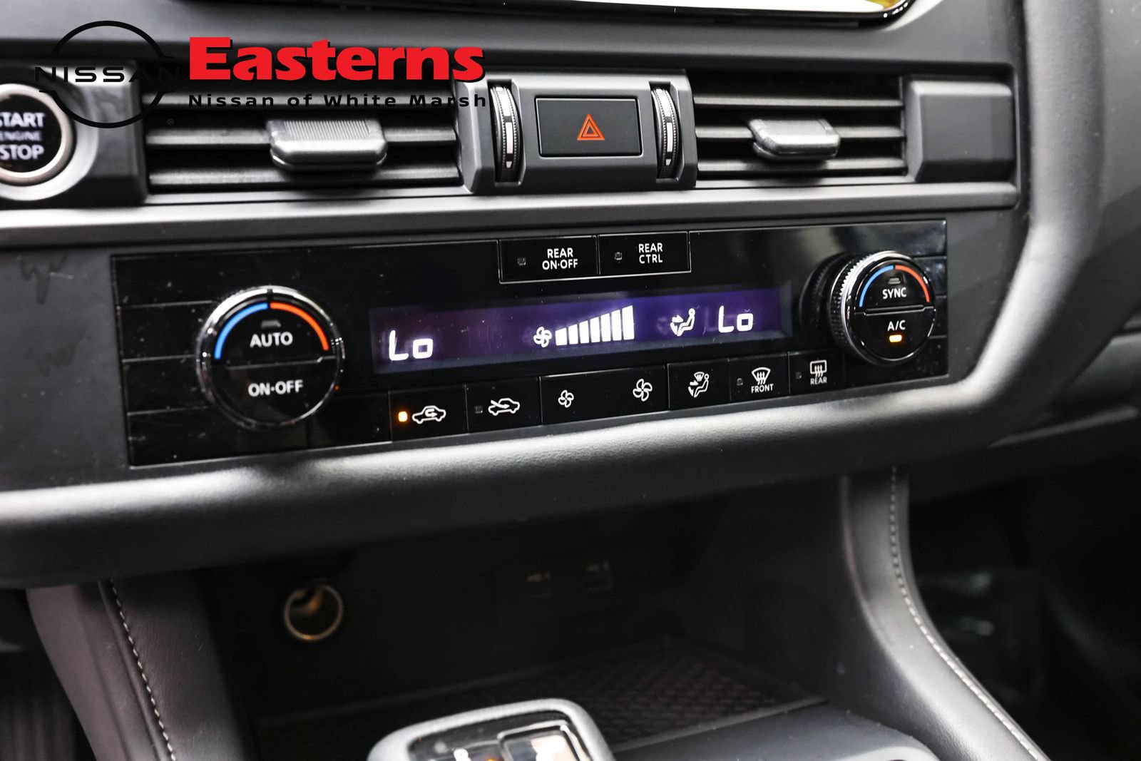 Used 2023 Nissan Pathfinder S AWD/4WD image 19