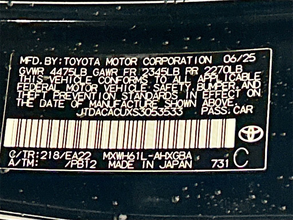 Used 2025 Toyota Prius Plug-In Hybrid image 28