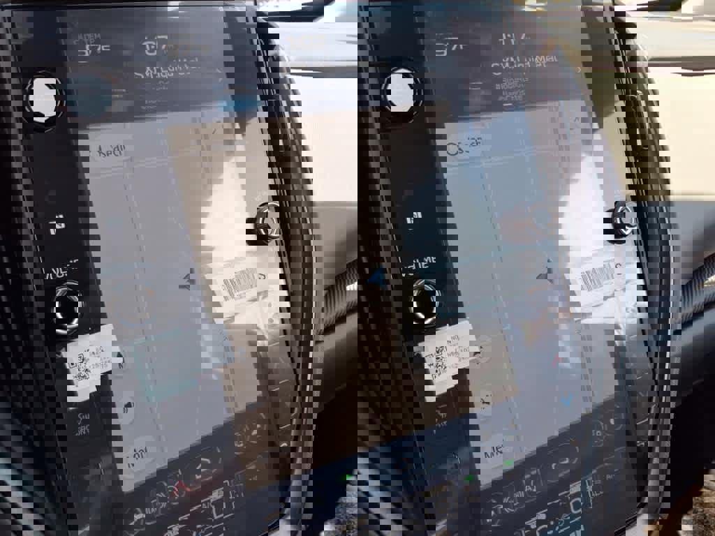 New 2025 Subaru Crosstrek 2.5i Limited w/ Popular Package #3A image 35