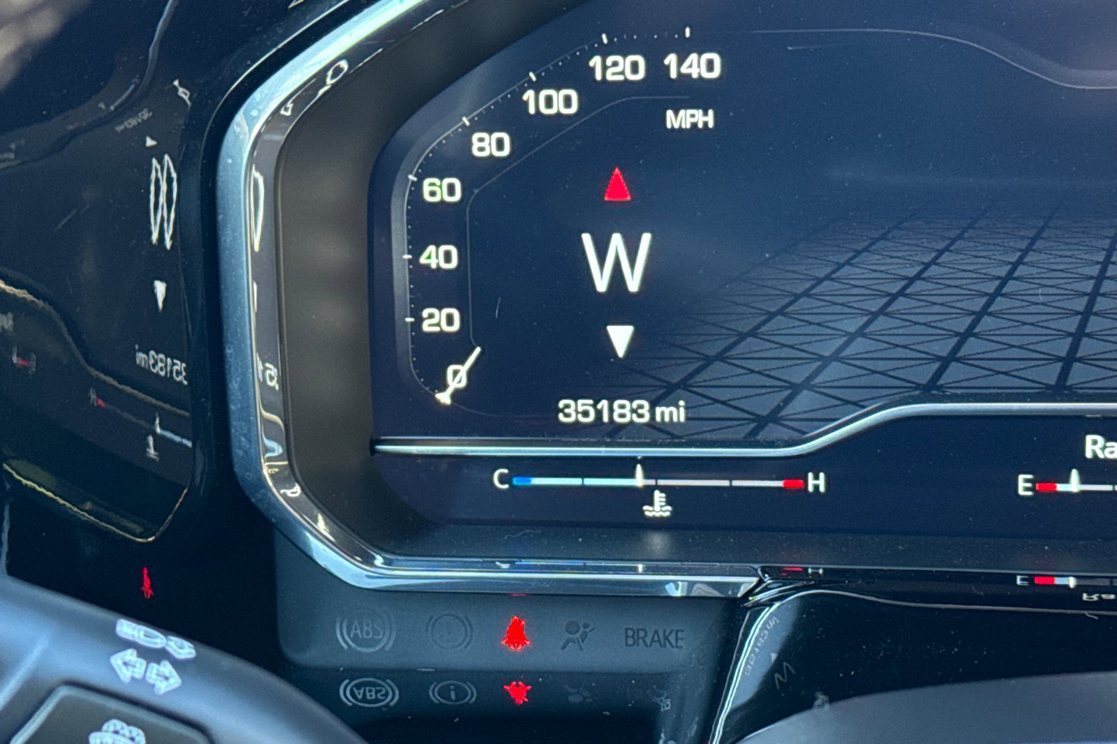 Used 2022 GMC Sierra 1500 SLE image 32