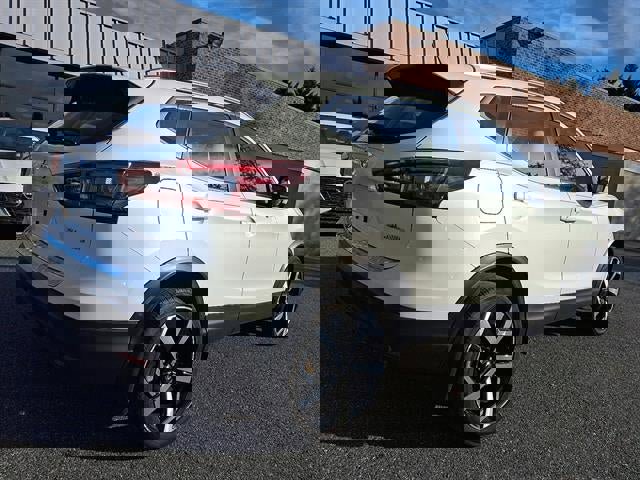 Used 2022 Nissan Rogue Sport SL image 6