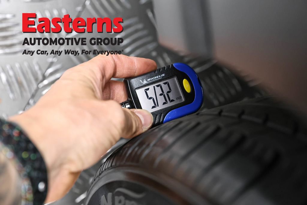 Used 2024 Hyundai Venue Limited FWD image 26