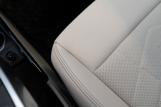 Used 2024 BMW X1 xDrive28i w/ Technology Package image 33