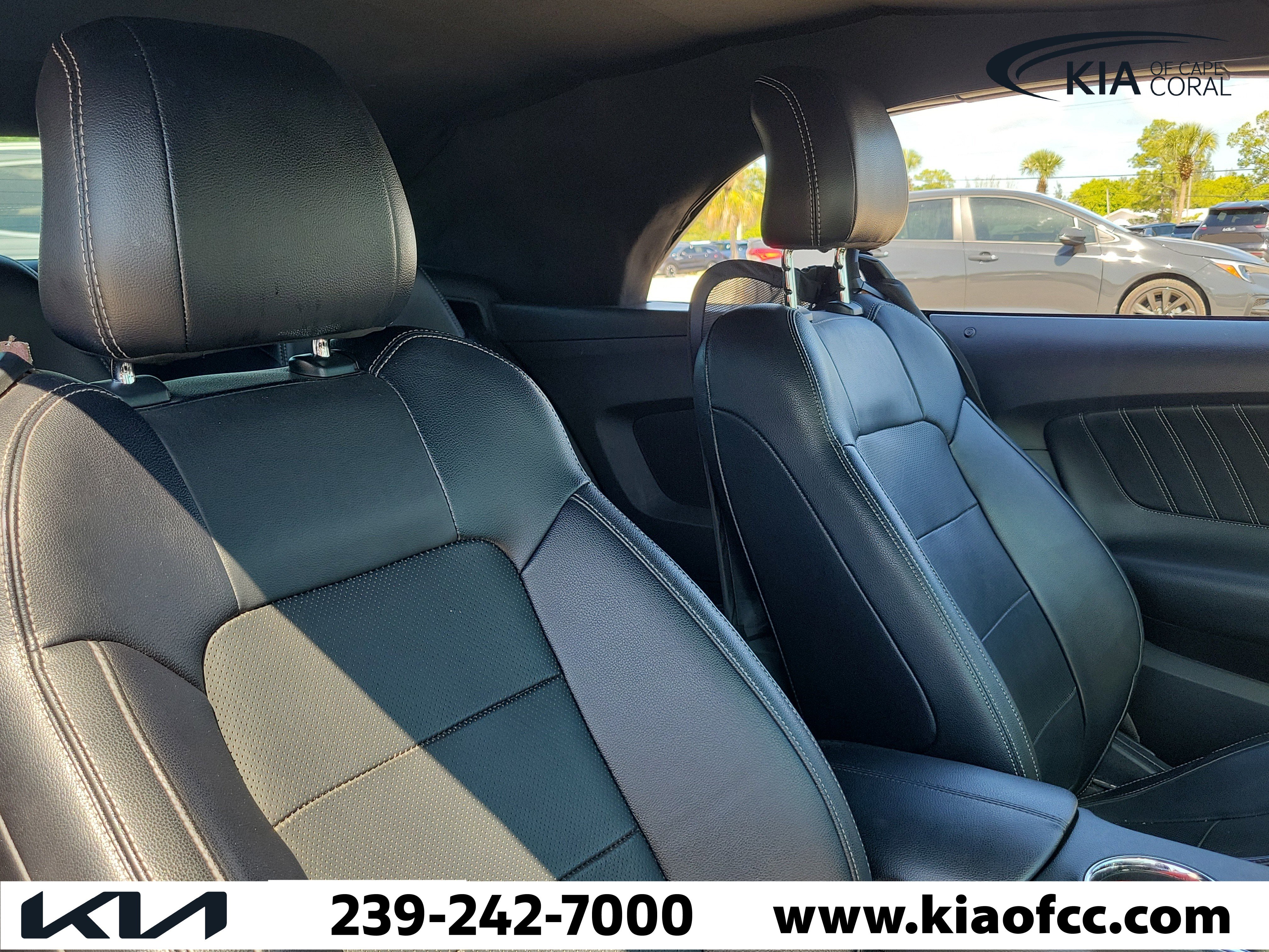 Used 2016 Ford Mustang Premium RWD image 23