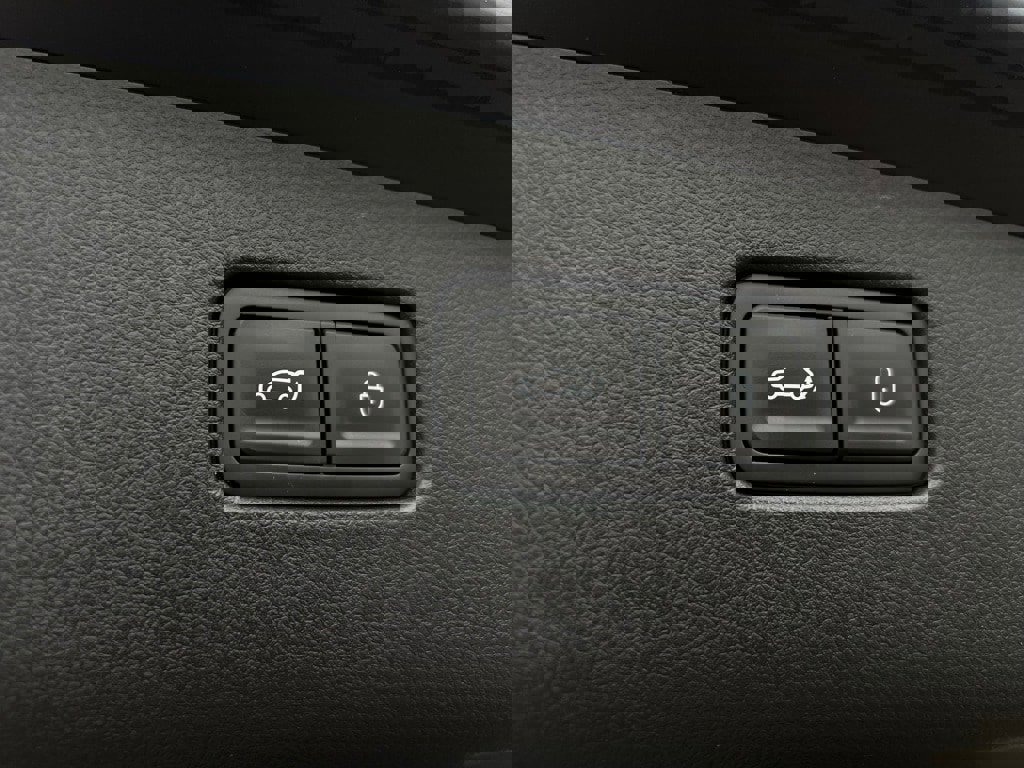 Used 2024 Genesis GV70 3.5T Sport image 28