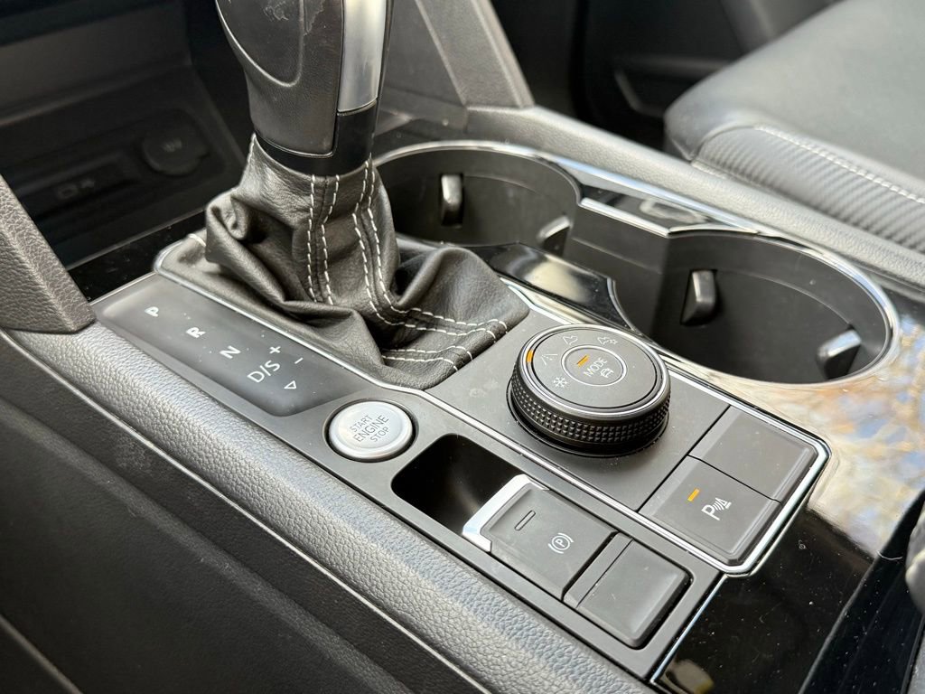 Used 2022 Volkswagen Atlas Cross Sport SE image 27