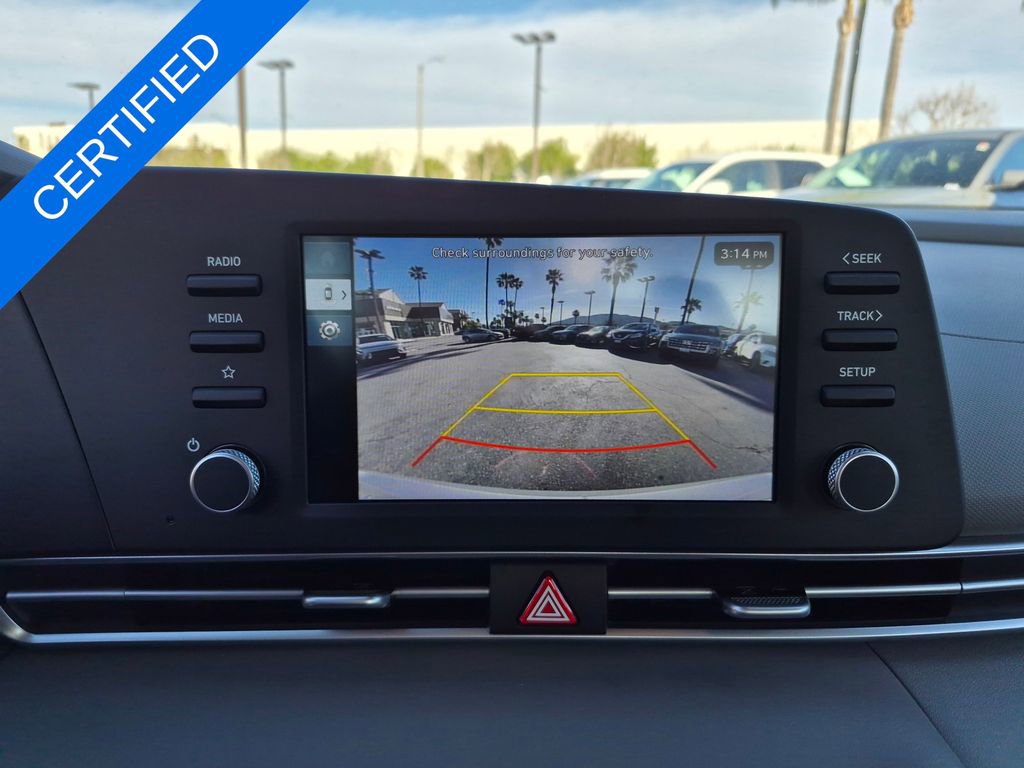 Used 2025 Hyundai Elantra SE image 16