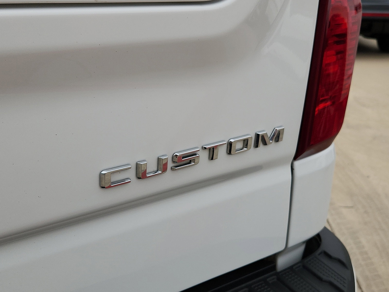 Used 2024 Chevrolet Silverado 1500 Custom image 10