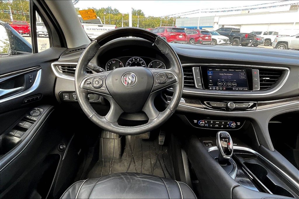 Used 2021 Buick Enclave Avenir w/ Avenir Technology Package AWD/4WD image 8