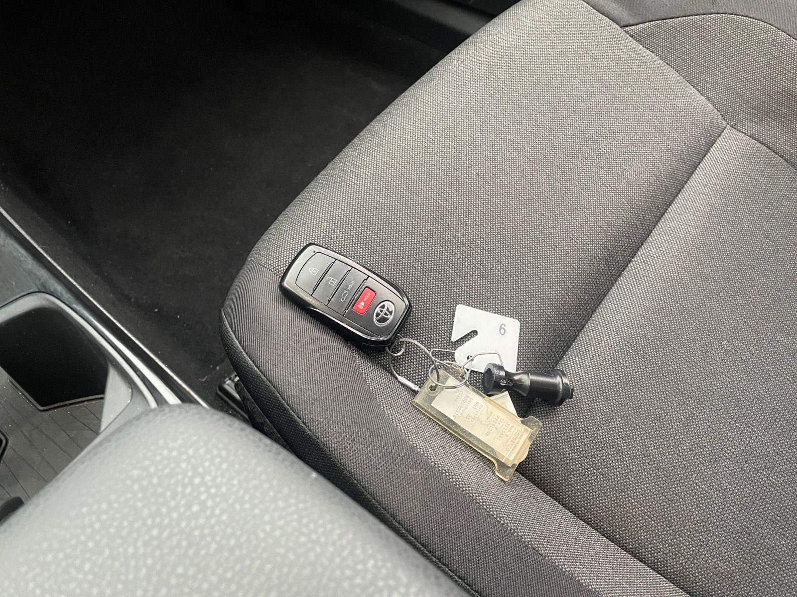 Used 2025 Toyota Camry LE image 21