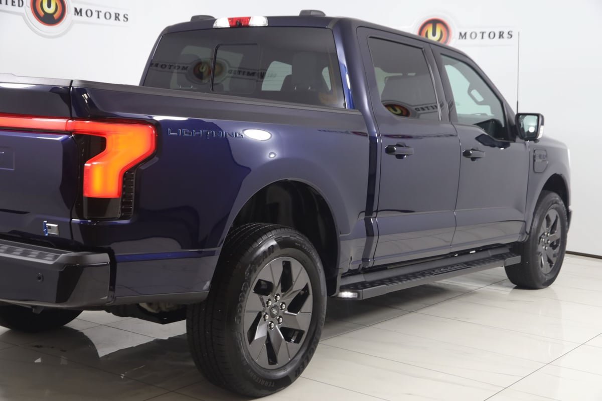 Used 2023 Ford F150 Lightning Lariat AWD/4WD image 48