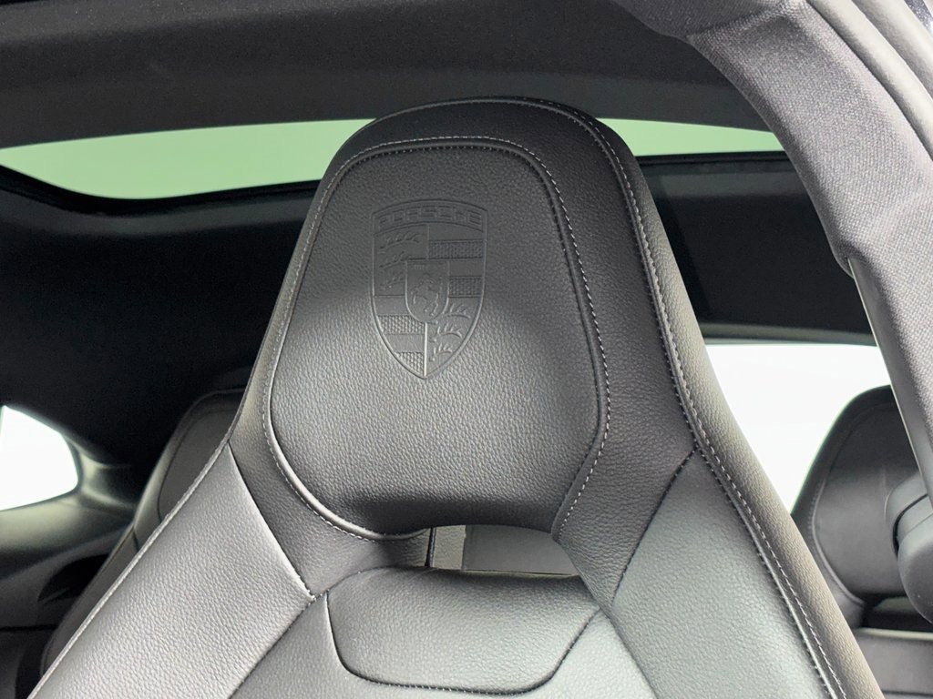 Used 2026 Porsche Panamera 4 image 18