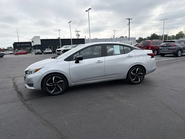 Used 2024 Nissan Versa SR FWD image 16
