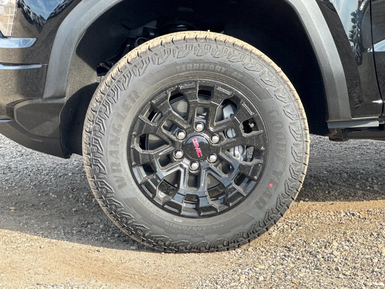 New 2026 GMC Canyon Elevation w/ Technology Package RWD image 23